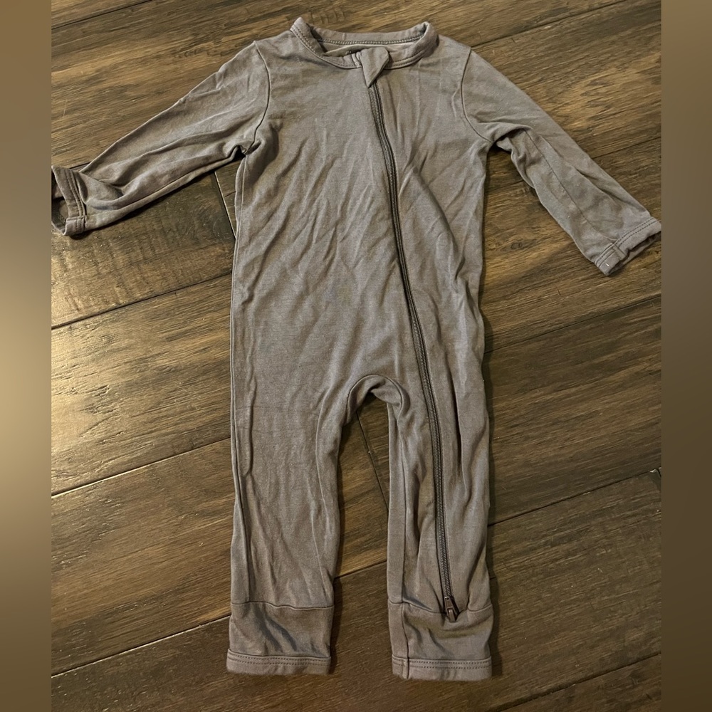Kyte baby zip romper 3-6 months